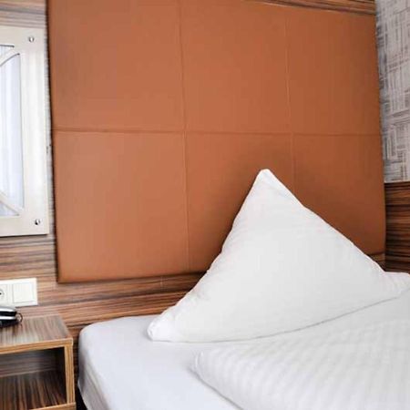 Boutique Hotel Villa-Soy Erlangen Extérieur photo