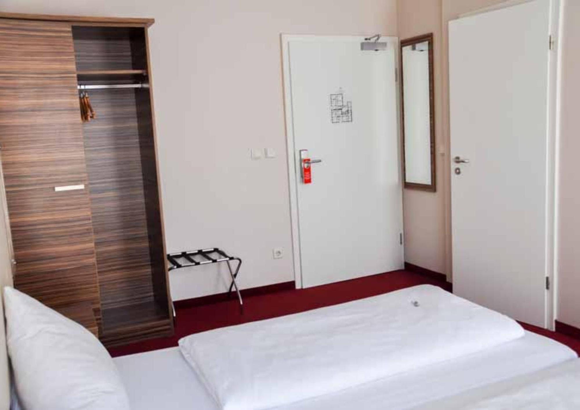 Boutique Hotel Villa-Soy Erlangen Extérieur photo