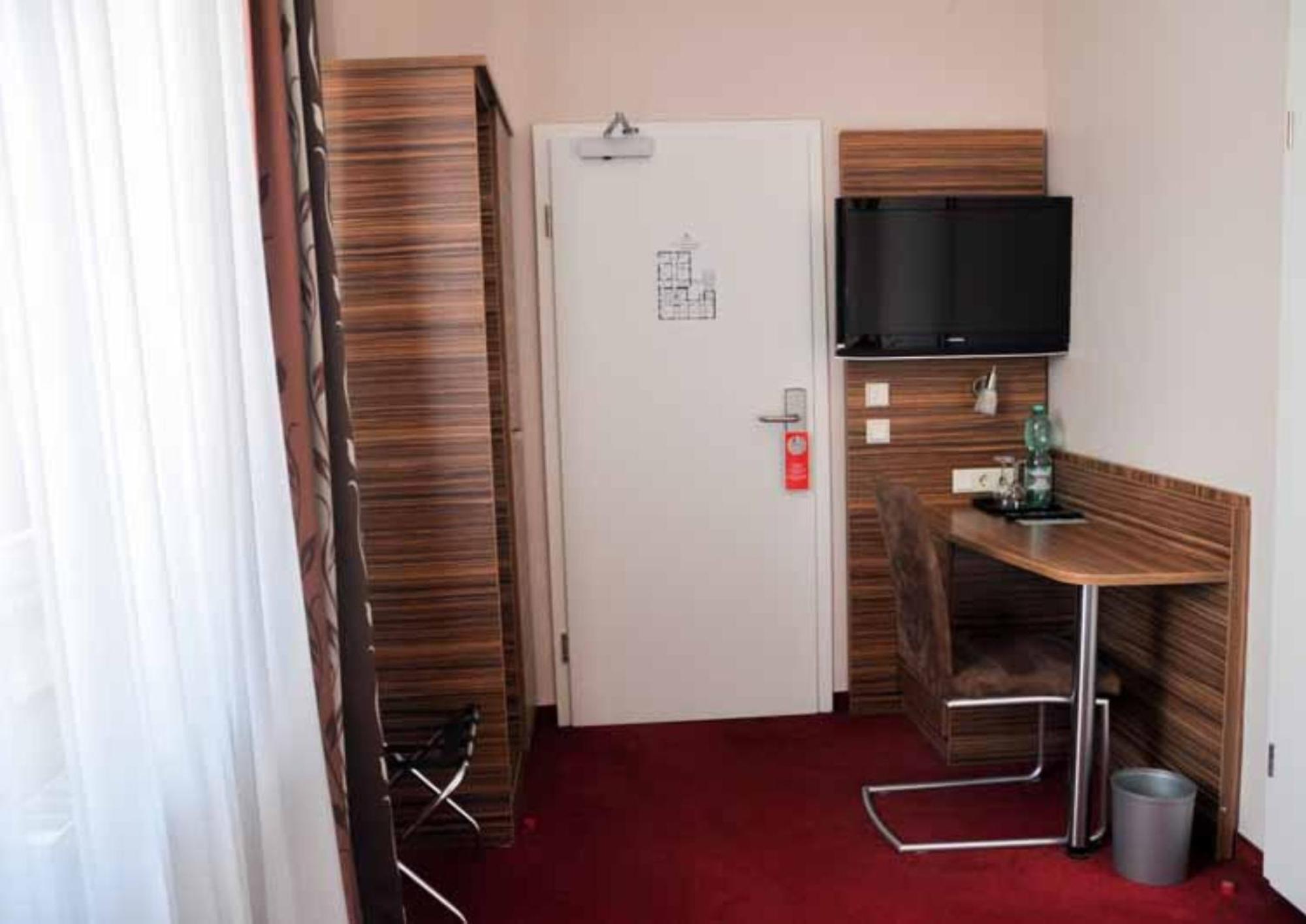 Boutique Hotel Villa-Soy Erlangen Extérieur photo