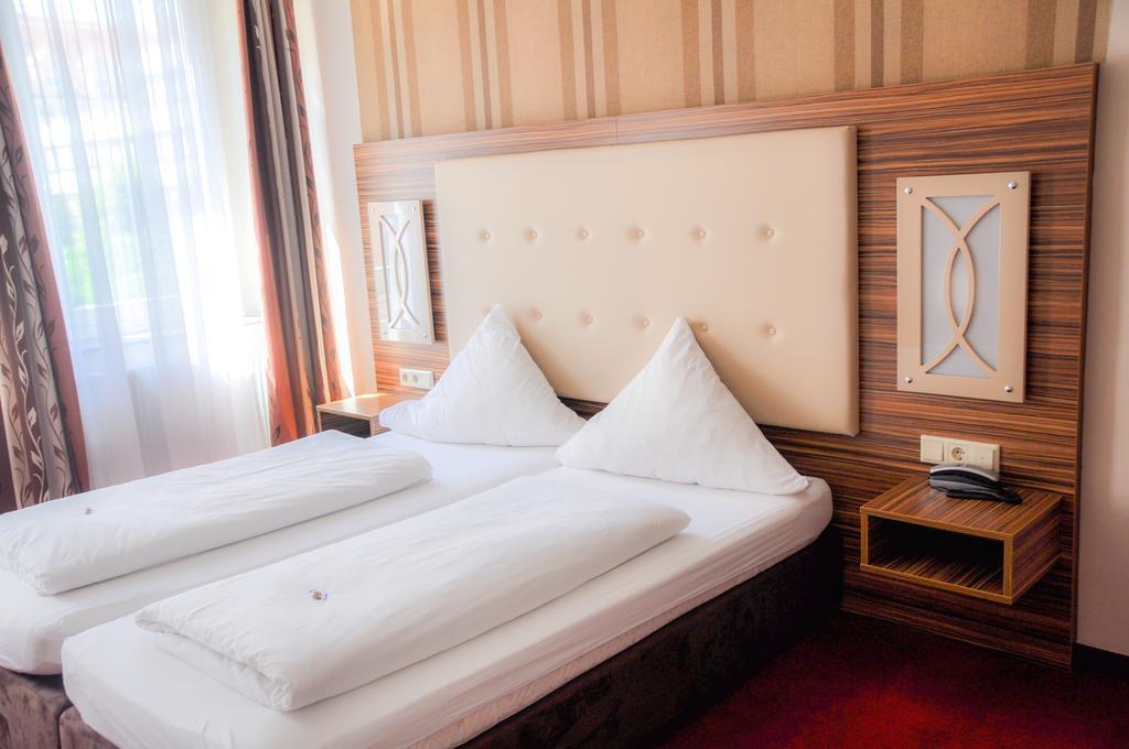 Boutique Hotel Villa-Soy Erlangen Extérieur photo