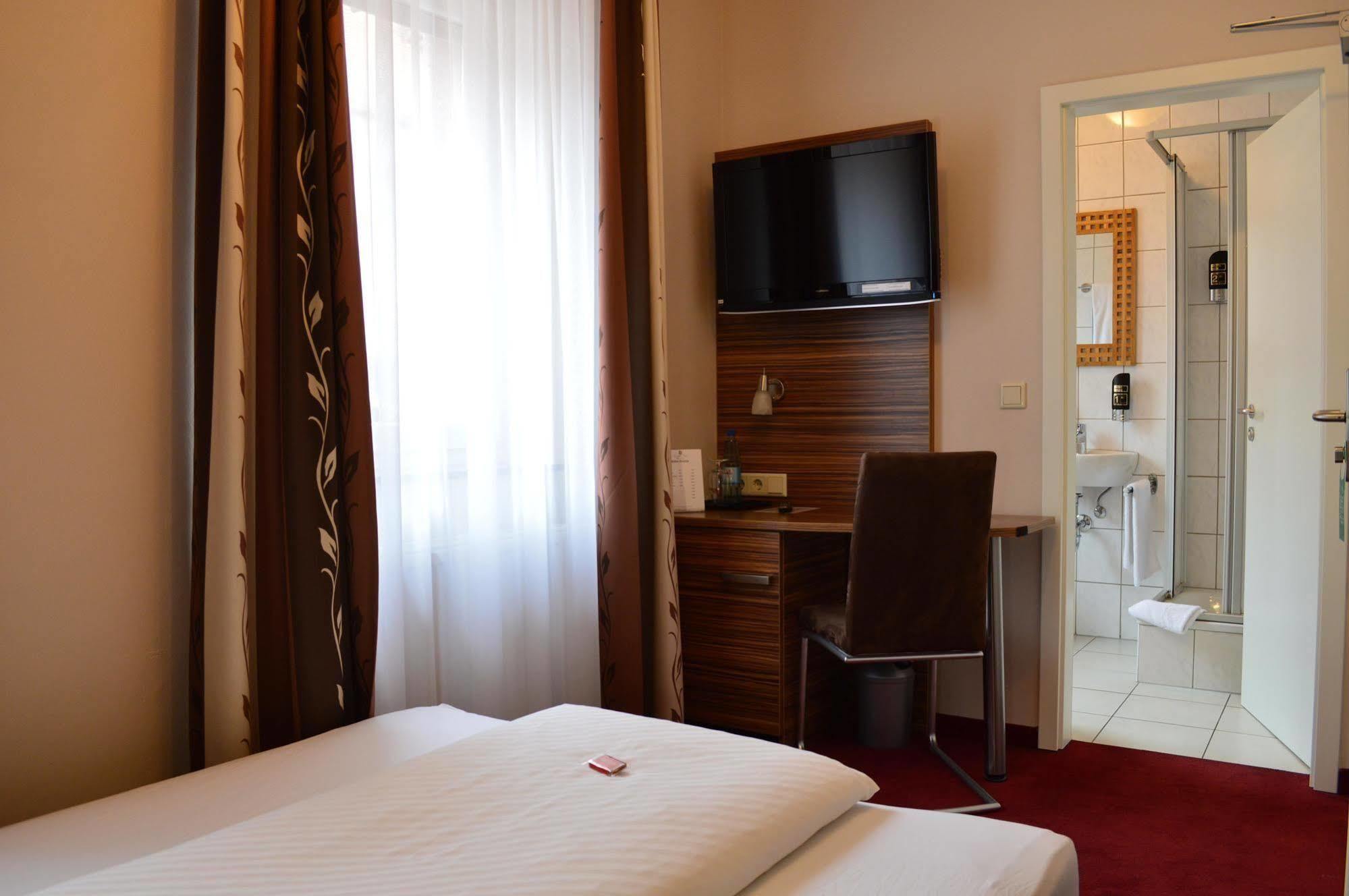 Boutique Hotel Villa-Soy Erlangen Extérieur photo