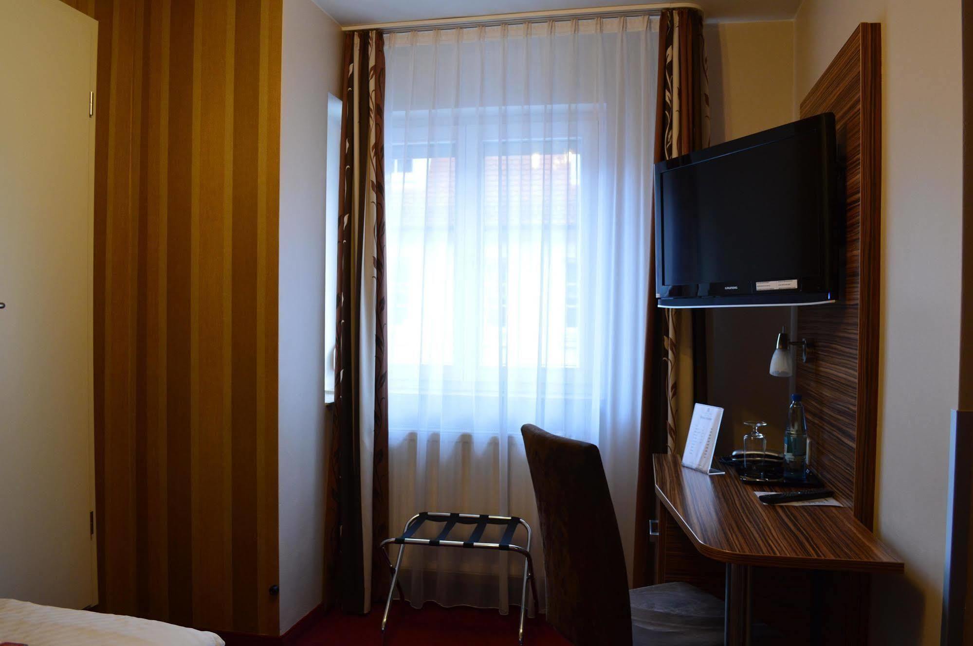 Boutique Hotel Villa-Soy Erlangen Extérieur photo